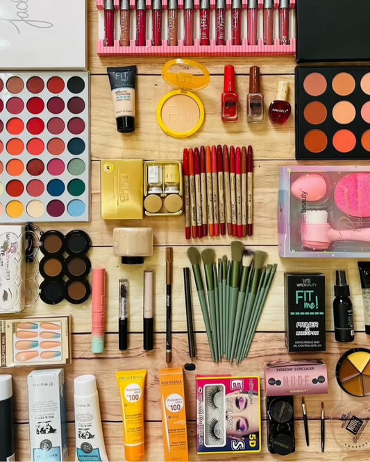 Luster Beauty Makeup Box